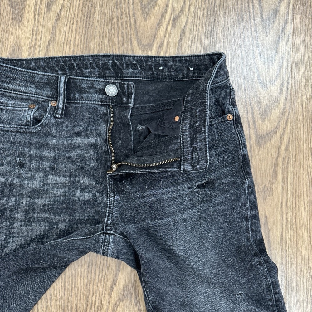American Eagle Jeans Mens 30x30 Black Slim Low Rise Distressed Ripped Dark Denim - Picture 5 of 16